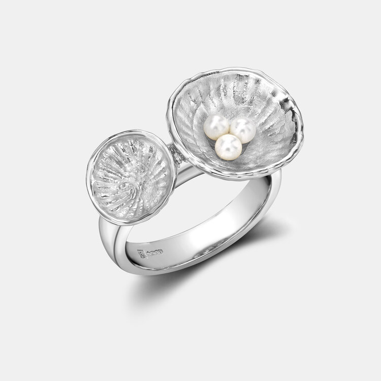 Bespoke White Gold and Pearl Seashell Ring 